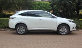 TOYOTA HARRIER.