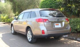 SUBARU OUTBACK.
