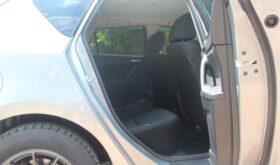 MAZDA AXELA.