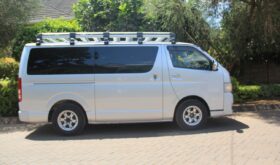 TOYOTA HIACE.