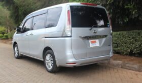 NISSAN SERENA.