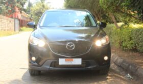 MAZDA CX-5.