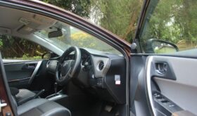 TOYOTA AURIS.