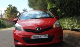 TOYOTA VITZ.