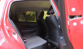 TOYOTA VITZ.