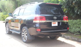 Toyota Landcruiser V8