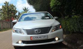 TOYOTA CAMRY.