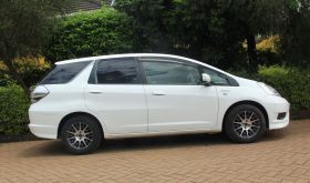 HONDA FIT SHUTTLE.