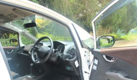 HONDA FIT SHUTTLE.