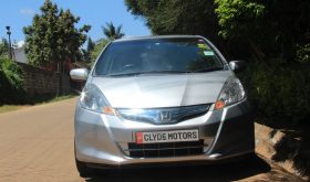 HONDA FIT HYBRID.