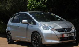 HONDA FIT HYBRID.