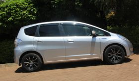 HONDA FIT HYBRID.