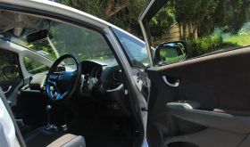 HONDA FIT HYBRID.
