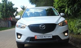 MAZDA CX-5.